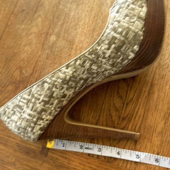 Levity Open Toe Woven Upper High Heel Pumps woven - Picture 6 of 6